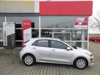 Gebraucht Kia Rio Comfort 84 PS (61 kW) 2023 Silber Kleinwagen