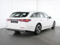 Gebraucht Mercedes E220 Avantgarde 197 PS (144 kW) 2025 Unilack polarweiß Kombi