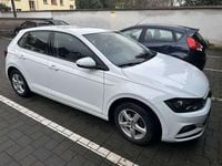 Używany VW Polo Highline 95 KM (69 kW) 2018 Biały Sedan/Limuzyna