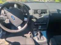 Usado Ford Mondeo Ghia 150 CV (110 kW) 2006 Plateado Familiar