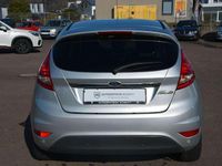 Gebraucht Ford Fiesta Titanium 82 PS (60 kW) 2010 Grau Kleinwagen