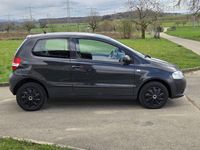 Usado VW Fox 54 HP (39 kW) 2008 Cinzento Citadino