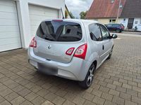 Gebraucht Renault Twingo 75 PS (55 kW) 2013 Silber Kleinwagen