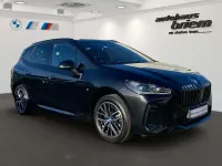 Gebraucht BMW 230e Active Tourer M Sport 326 PS (239 kW) 2024 Saphirschwarz Van / Kleinbus