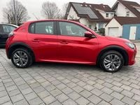 Gebraucht Peugeot e-208 Active 100 kW (136 PS) 2021 Rot Kleinwagen