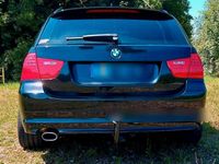 Gebraucht BMW 320 177 PS (130 kW) 2009 Schwarz Kombi