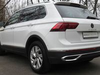 gebraucht VW Tiguan 2.0 Elegance DSG Navi+Pano+LED+Lenk SHZ+DAB+