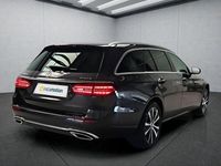 Gebraucht Mercedes E300 306 PS (225 kW) 2022 Grau Kombi