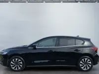 Gebraucht Ford Focus Titanium 155 PS (114 kW) 2025 Schwarz Limousine