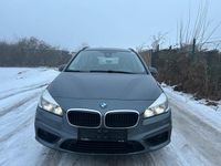 Gebraucht BMW 218 150 PS (110 kW) 2016 Mineralgrau metallic Van / Kleinbus