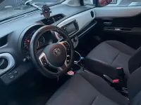 Gebraucht Toyota Yaris Hybrid 116 PS (85 kW) 2014 Rot Kleinwagen