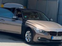 Gebraucht BMW 318 150 PS (110 kW) 2013 Braun Limousine