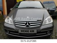 Gebraucht Mercedes A180 Elegance 116 PS (85 kW) 2011 Mountaingrau  met. Kleinwagen
