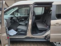 Gebraucht Ford Tourneo Connect Titanium 120 PS (88 kW) 2019 Silber Van / Kleinbus