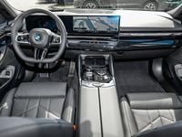 Neu BMW 540 Performance 303 PS (222 kW) 2026 Schwarz Kombi