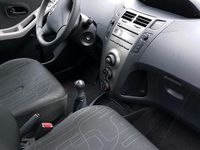 Gebraucht Toyota Yaris 69 PS (50 kW) 2010 Kleinwagen