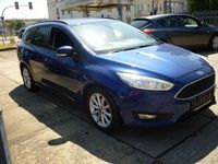Gebraucht Ford Focus Business Edition 125 PS (91 kW) 2016 Indicblau metallic Kombi