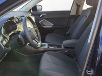 Gebraucht Audi Q3 Ambiente 190 PS (139 kW) 2022 Navarrablau metallic SUV
