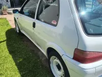 Gebraucht Peugeot 106 103 PS (75 kW) 1998 Weiß Kleinwagen