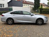 Gebraucht Opel Insignia Innovation 170 PS (125 kW) 2017 Diamant blau(m2) / diam silb Limousine