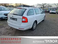 Gebraucht Skoda Octavia Ambiente 122 PS (89 kW) 2009 Weiß Kombi