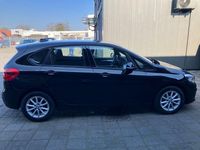 Gebraucht BMW 218 Basis 136 PS (100 kW) 2015 Schwarz Van / Kleinbus