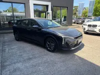 Neu Kia K4 150 PS (110 kW) 2026 Grau Limousine