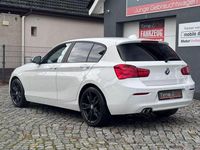 Gebraucht BMW 120 Advantage 184 PS (135 kW) 2018 Weiß Kleinwagen