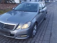 Gebraucht Mercedes E220 Avantgarde 170 PS (125 kW) 2013 Grau Kombi