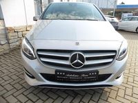 Gebraucht Mercedes B180 Urban 122 PS (89 kW) 2017 Silber Van / Kleinbus