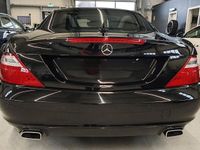 Second-hand Mercedes SLK200 184 CP (135 kW) 2011 Negru Cabrio
