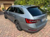 Gebraucht Skoda Superb LAURIN & KLEMENT 190 PS (139 kW) 2017 Silber Kombi