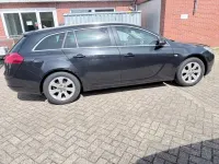 Gebraucht Opel Insignia 131 PS (96 kW) 2012 Schwarz Limousine