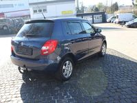 Gebraucht Skoda Fabia Ambiente 60 PS (44 kW) 2010 Stormblau metallic Kleinwagen