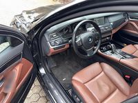 Gebraucht BMW 525 204 PS (150 kW) 2011 Schwarz Kombi
