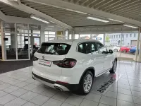 Gebraucht BMW X3 Sport Line 190 PS (139 kW) 2023 Alpinweiss iii SUV