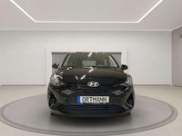 Gebraucht Hyundai i10 Select 63 PS (46 kW) 2025 Phantom black / met Kleinwagen