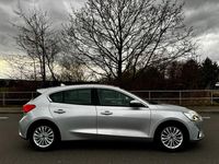 Gebraucht Ford Focus Titanium 125 PS (91 kW) 2019 Silber Limousine