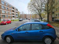 Używany Ford Focus 102 KM (75 kW) 1999 Niebieski Hatchback