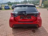 Gebraucht Toyota Yaris Comfort 116 PS (85 kW) 2024 Emotional red metallic Kleinwagen