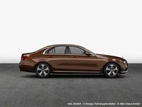 Gebraucht Mercedes E300 AMG 313 PS (230 kW) 2025 Samtbraun metallic Limousine