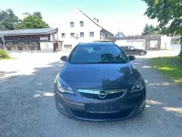 Gebraucht Opel Astra Sport 165 PS (121 kW) 2011 Grau Kombi