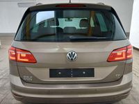 Gebraucht VW Golf VII Sound 110 PS (80 kW) 2017 Gold Limousine