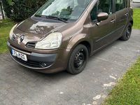 Gebraucht Renault Modus Night&Day 103 PS (75 kW) 2012 Braun Van / Kleinbus