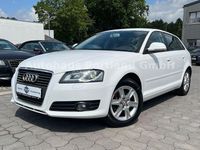 Gebraucht Audi A3 Attraction 125 PS (91 kW) 2009 Weiß Limousine