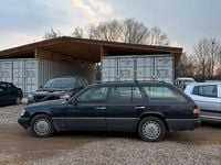 Gebraucht Mercedes E230 132 PS (97 kW) 1991 Schwarz Limousine