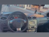 Gebraucht Ford Focus 145 PS (106 kW) 2010 Grau Kombi