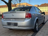 Second-hand Opel Vectra 105 CP (77 kW) 2006 Argintiu Berlinǎ
