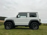 Gebraucht Suzuki Jimny Comfort+ 105 PS (77 kW) 2020 Weiß SUV