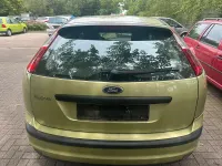 Gebraucht Ford Focus 101 PS (74 kW) 2006 Gelb Limousine